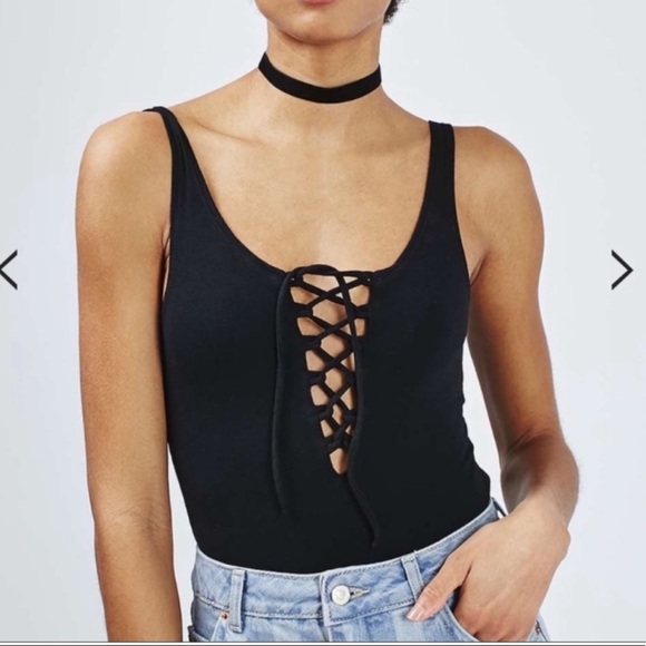 Bundle of Aritzia Bodysuits / tops - Picture 11 of 13